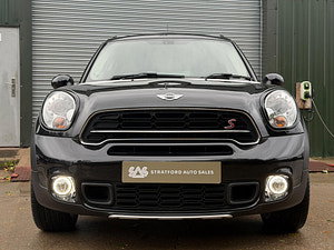 MINI Countryman thumbnail
