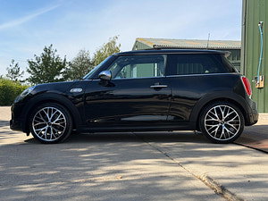 MINI Hatch thumbnail