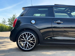 MINI Hatch thumbnail
