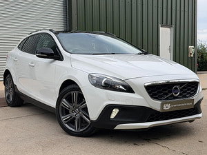 Volvo V40 Cross Country thumbnail