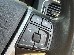 Volvo V60 thumbnail