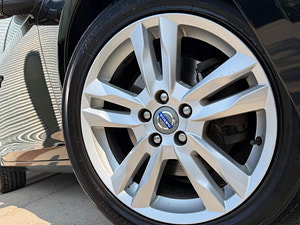Volvo V60 thumbnail