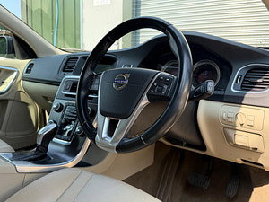 Volvo V60 thumbnail