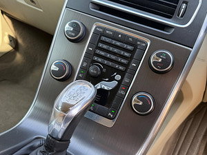 Volvo V60 thumbnail