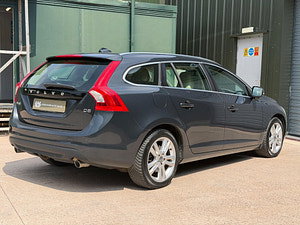 Volvo V60 thumbnail