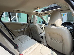 Volvo V60 thumbnail