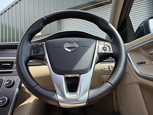 Volvo V60 thumbnail