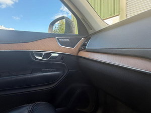 Volvo XC90 thumbnail