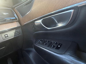 Volvo XC90 thumbnail