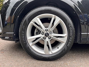 Audi Q3 thumbnail