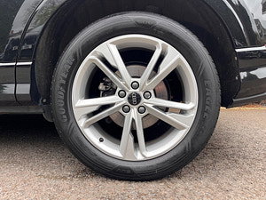 Audi Q3 thumbnail