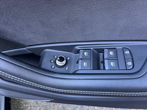 Audi S4 thumbnail