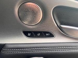 Kia Stinger thumbnail