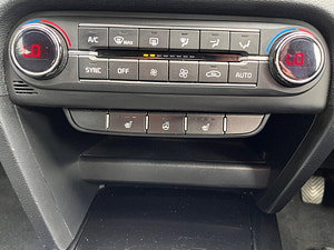 Kia XCeed thumbnail