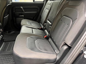 Land Rover DEFENDER 110 thumbnail