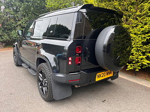 Land Rover DEFENDER 110 thumbnail