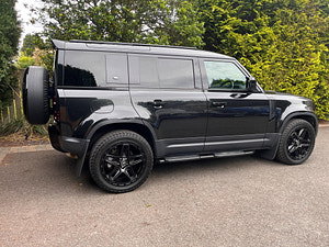 Land Rover DEFENDER 110 thumbnail