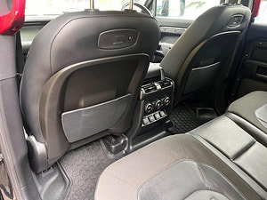 Land Rover DEFENDER 110 thumbnail