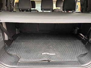 Land Rover DEFENDER 110 thumbnail