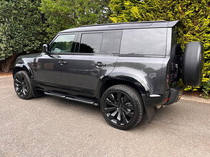 Land Rover DEFENDER 110 thumbnail