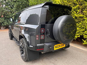 Land Rover DEFENDER 110 thumbnail