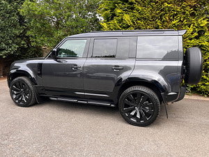 Land Rover DEFENDER 110 thumbnail