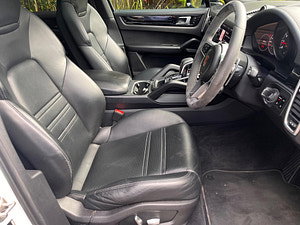 Porsche Cayenne thumbnail