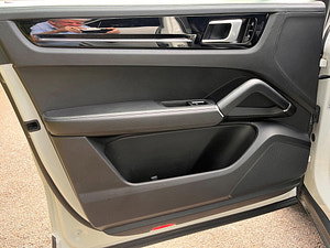 Porsche Cayenne thumbnail