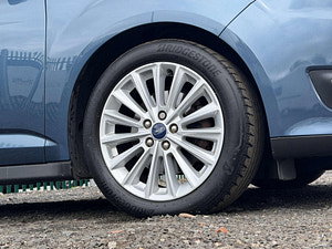 Ford C-Max thumbnail