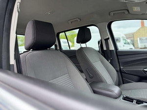 Ford C-Max thumbnail