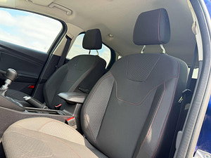 Ford Focus thumbnail