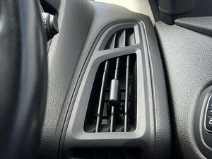 Ford Focus thumbnail