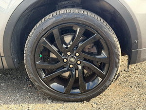 Land Rover Discovery Sport thumbnail