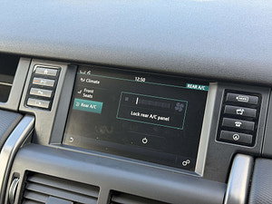 Land Rover Discovery Sport thumbnail