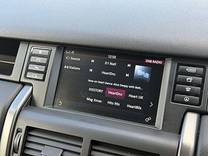 Land Rover Discovery Sport thumbnail