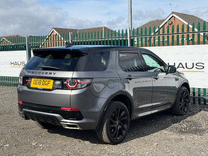 Land Rover Discovery Sport thumbnail