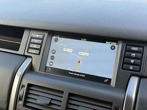 Land Rover Discovery Sport thumbnail