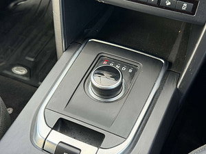 Land Rover Discovery Sport thumbnail