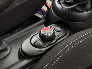 MINI Hatch thumbnail