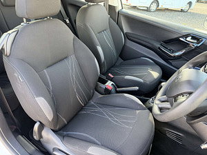 Peugeot 208 thumbnail