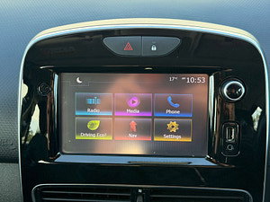 Renault Clio thumbnail