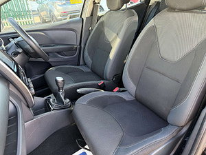 Renault Clio thumbnail