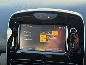 Renault Clio thumbnail