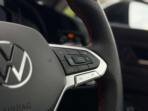 Volkswagen Golf thumbnail