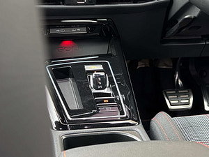 Volkswagen Golf thumbnail