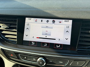 Vauxhall Insignia thumbnail
