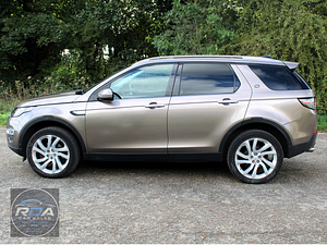 Land Rover Discovery Sport thumbnail