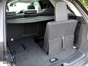 Land Rover Discovery Sport thumbnail