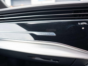 Audi Q8 thumbnail