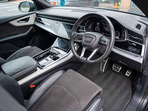 Audi Q8 thumbnail
